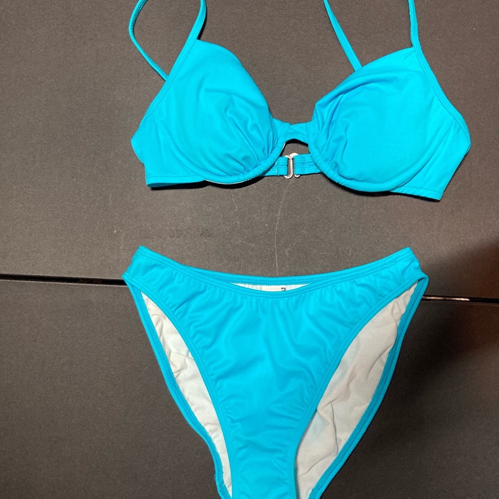 NWOT Ultimate bikini